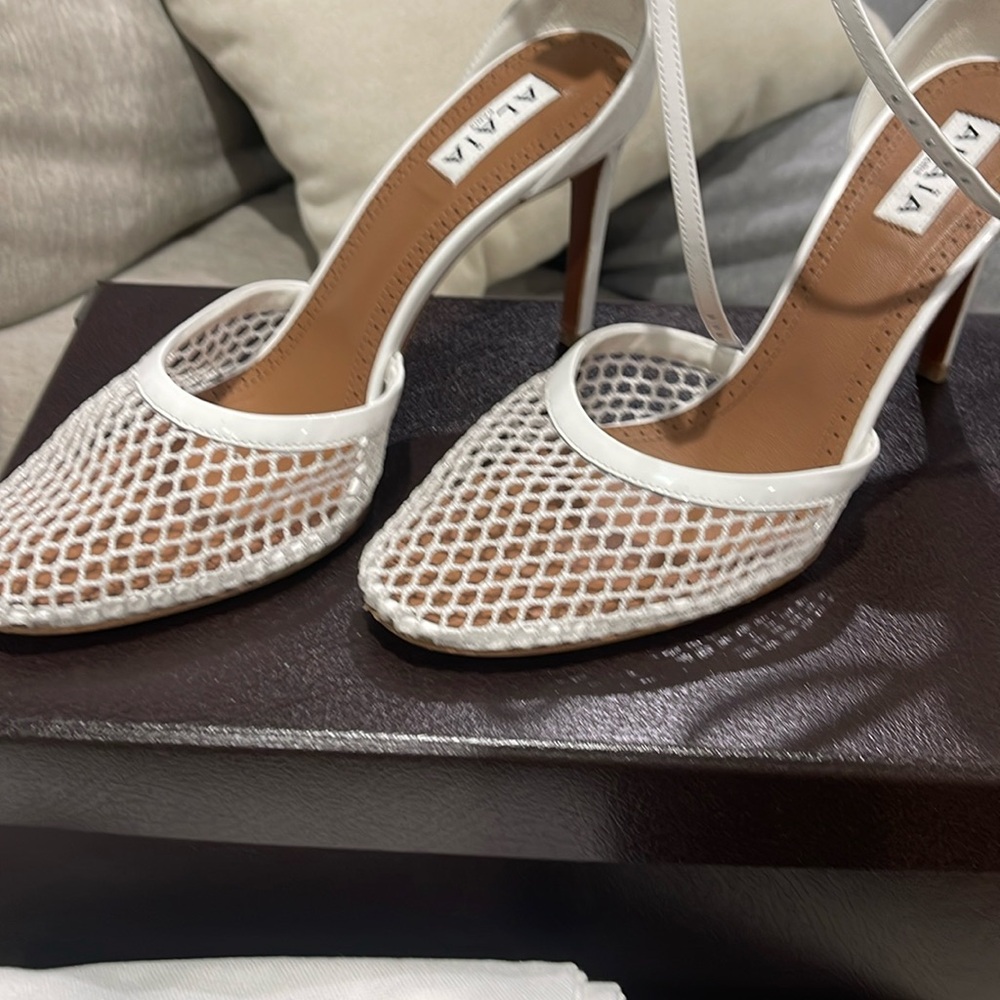 Alaia patent calfskin shoes